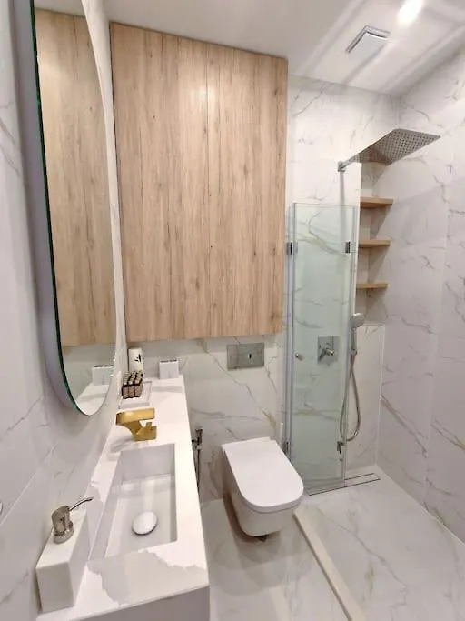Apartment Marbel - Designer Retreat With Free Parking Burgas City