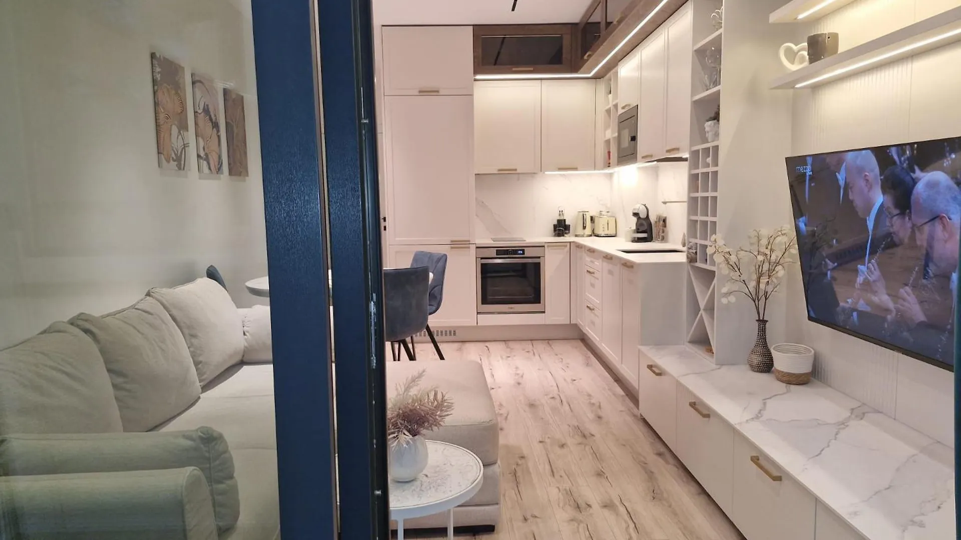 Apartment Marbel - Designer Retreat With Free Parking Burgas City Bulgarien