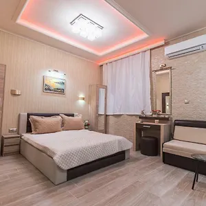Deluxe City Center Apartament