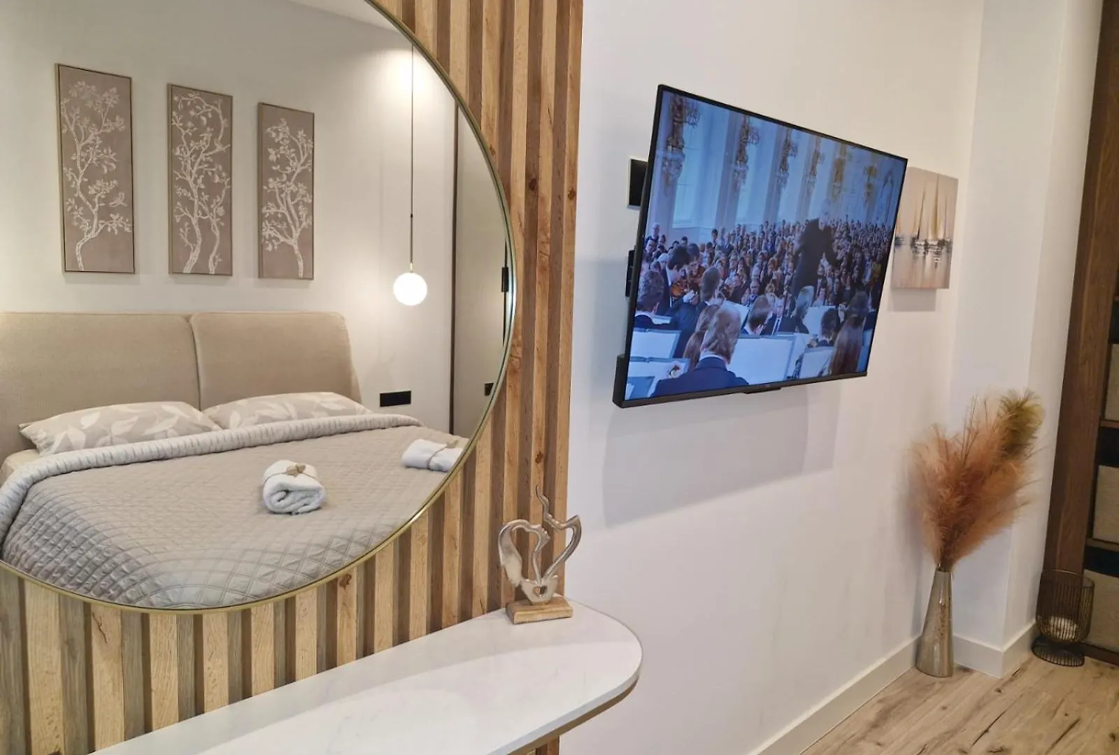 Apartment Marbel - Designer Retreat With Free Parking Burgas