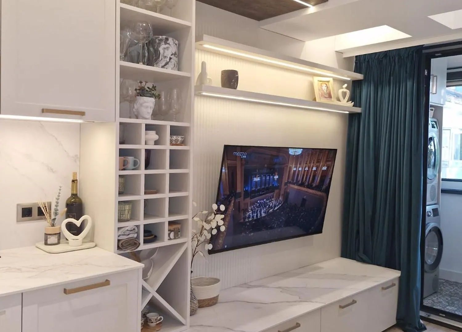 Apartment Marbel - Designer Retreat With Free Parking Burgas 0*,  Bulgaria